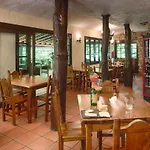 Rural La Tahona De Besnes 酒店 2*