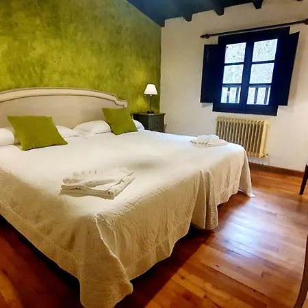Rural La Tahona De Besnes Hotel 2*